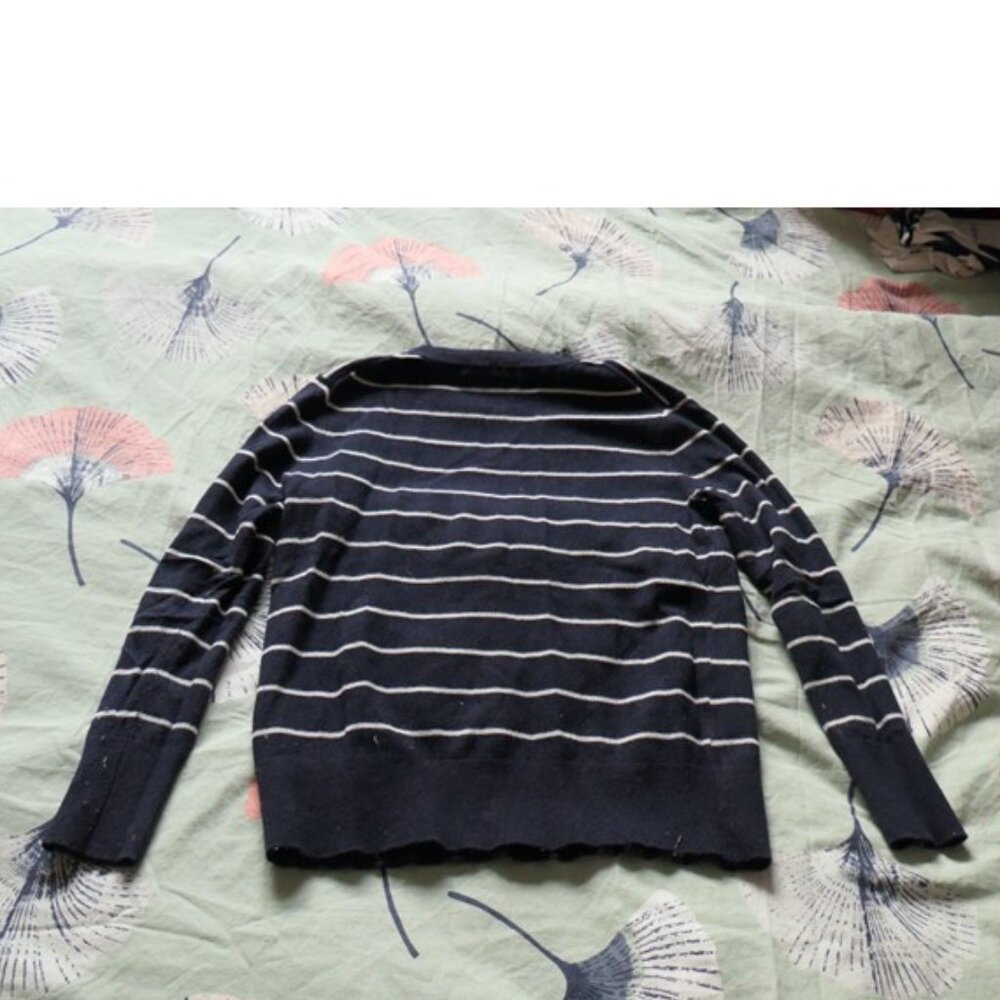Banana Republic Sweater Lips Embroidery Women Navy stripes XS petite nautical - Picture 5 of 9